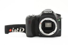 Pentax *ist DS DSLR Camera Body Excellent Condition Good Optics