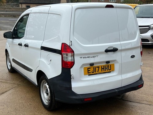 2017 Ford Transit Courier 1.5 TDCi Combi Van 6dr Diesel Manual L1 H1 (104 g/km, - Picture 19 of 20