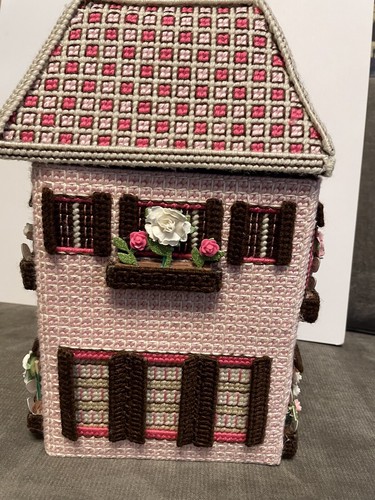 HAND CRAFTED PLASTIC EMBROIDED, EMBELLISHED NEEDLEPOINT HOUSE REMOVEABLE TOP - Picture 3 of 8
