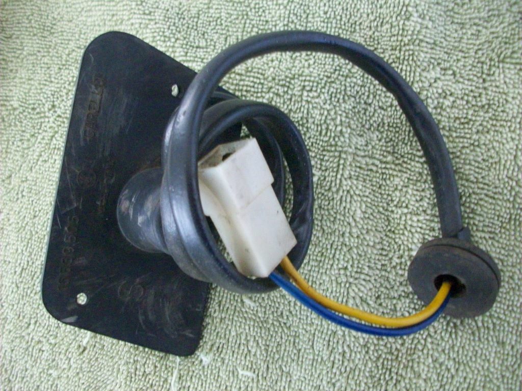 1968 1969 1970 Mangusta Lamborghini Maserati Ferrari Carello NOS Turn Signal #1