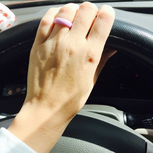 AERA Women's Silicone Wedding Ring Band Best Quality Rubber Active Ring Size 8 - Picture 5 of 25