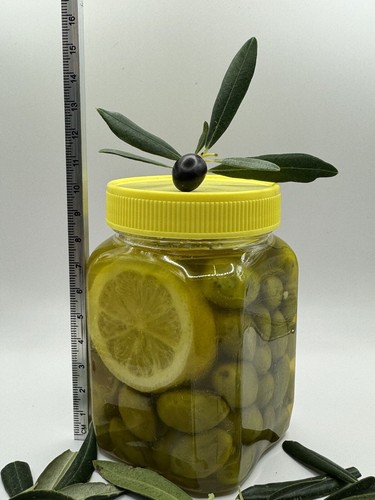 Olives with pepper and lemon from the Holy Land, ready to eat from the Holy Tree - Picture 4 of 8
