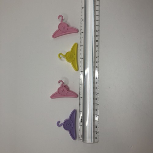 Vintage Barbie Hangers Clip Style Lot Of 4 Purple Pink Doll Accessories 90s Toy - Picture 8 of 12