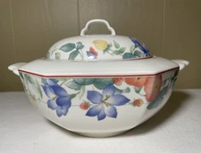 MIKASA China SPRING SONATA DV010 Round Covered Serving Bowl & Lid