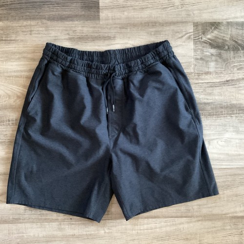 Outdoor Voices Men’s Charcoal Shorts Size Large 7”
