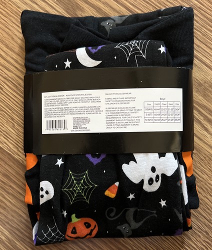 Halloween Two Piece PJ Set Long Sleeve & Pants "Let's Hang Out" S (6/7) - Picture 2 of 2