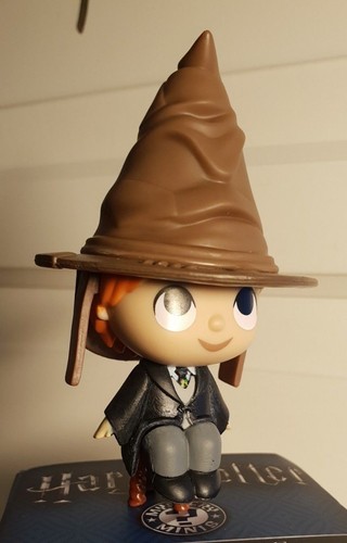 Harry Potter : Funko Pop series 2 : Ron Weasley in Sorting Hat - New & Boxed - Foto 2 di 2