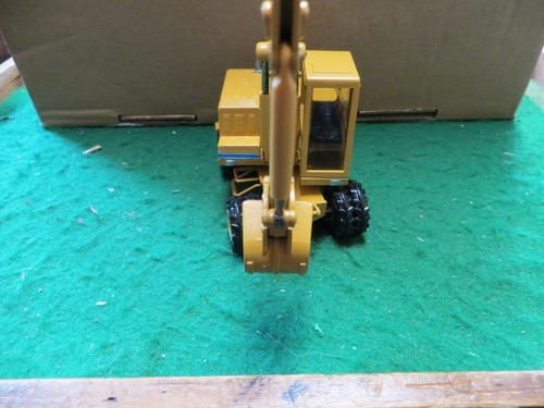 CONRAD DRESSER W625-E MOBILE EXCAVATOR #2818 1/50 SCALE MIB MADE IN W-GERMANY - Picture 6 of 17