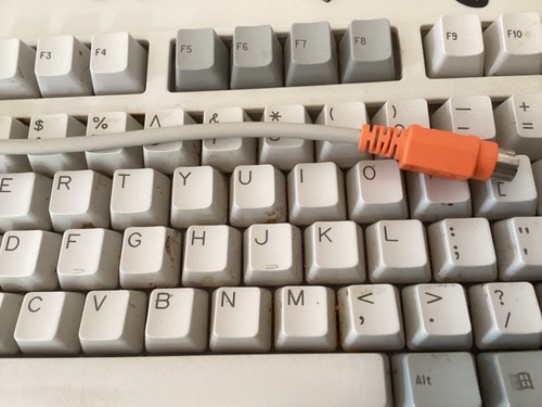 Gateway Vintage Computer PC Keyboard 7001211 Wired PS/2 116-Key E06150US017-C - Picture 4 of 7