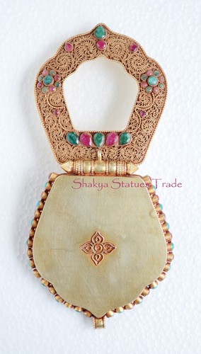 Colgante caja de oración Ghau Gau de piedras de coral turquesa plateadas de Nepal - Imagen 4 de 6