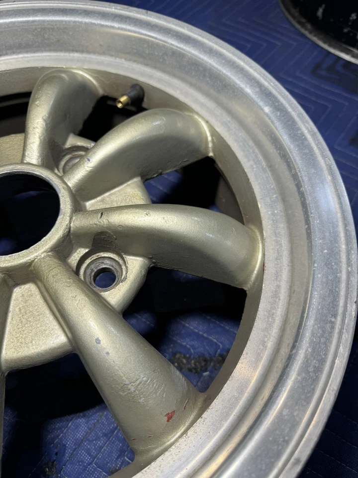 Llanta Porsche Karmann Ghia VW EMPI Mag genuina vintage 911 rueda 15x6 4x130 #3369E Foto 4 de 4