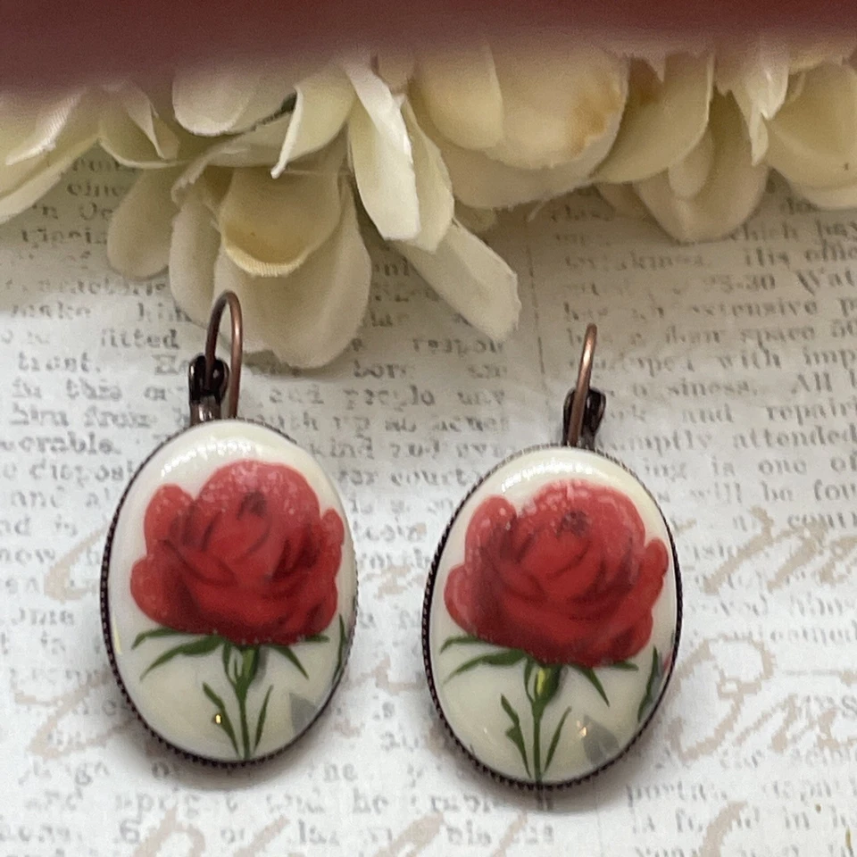Pendientes Aniversario Victoriano Oro Rosa Latón Rojo y Blanco Camafeo Porcelana Nuevos Foto 3 de 4