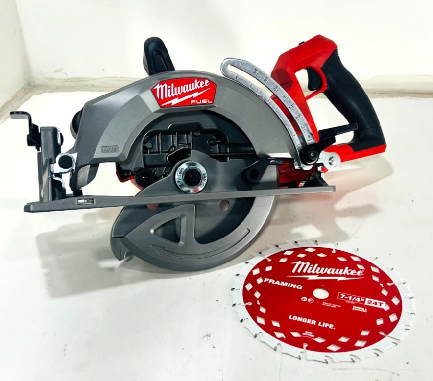 Milwaukee M18 FUEL 7-1/4" Rear Handle Circular Saw- 2930-20**Tool Only**