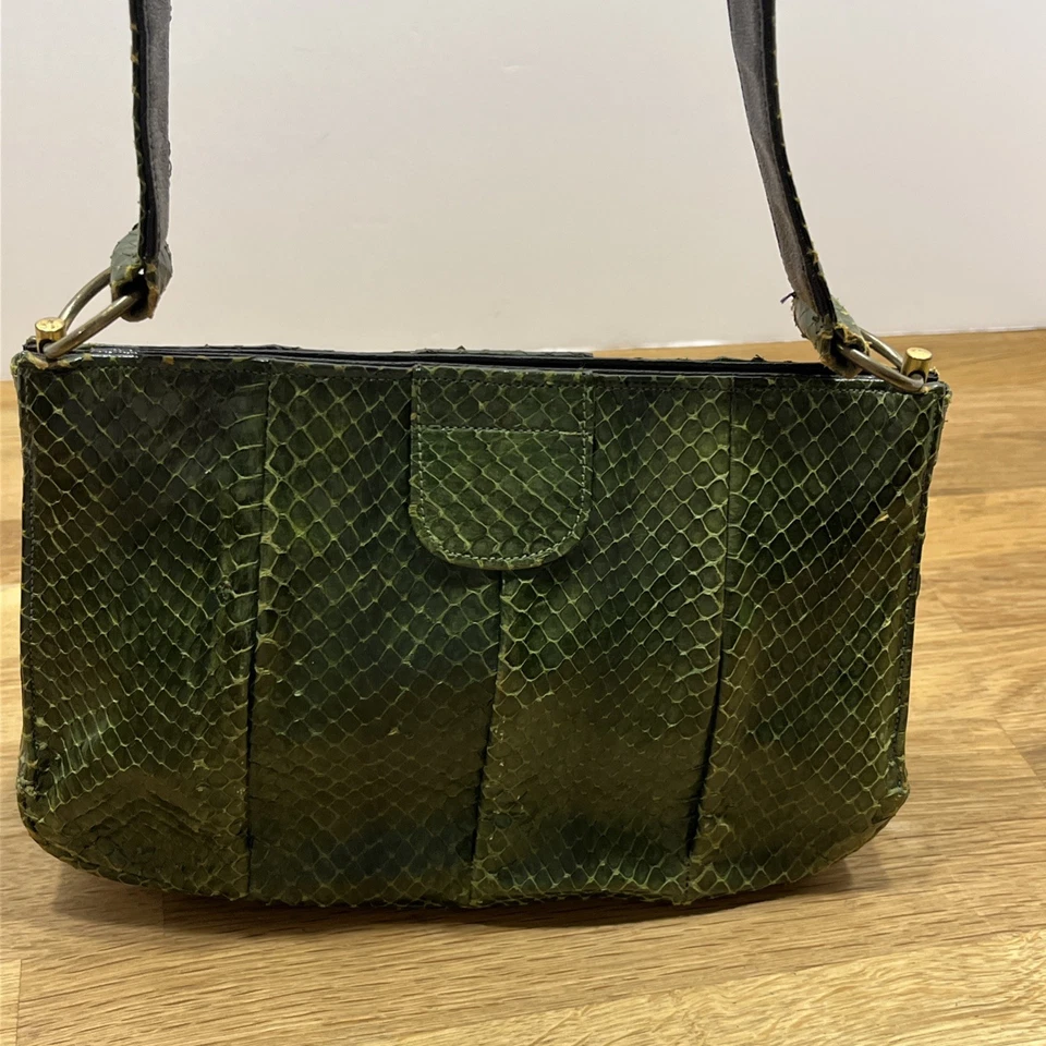Vintage Deitsch Green Snakeskin Purse w/ attached Kiss Lock Coin Wallet  - Image 2 of 4