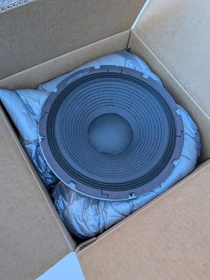 Altavoz de graves Blowne Eden 12" (recono/reparación de espejo) - EC1260F-8 Foto 2 de 4