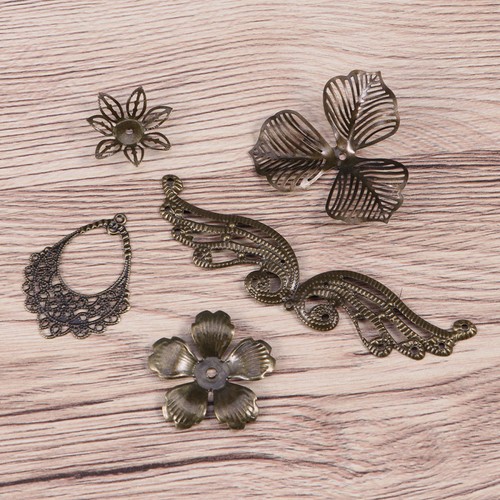 Bronzo antico Farfalla Fiore Nickel Free Iron Pendenti Risultati in filigrana - Foto 2 di 12