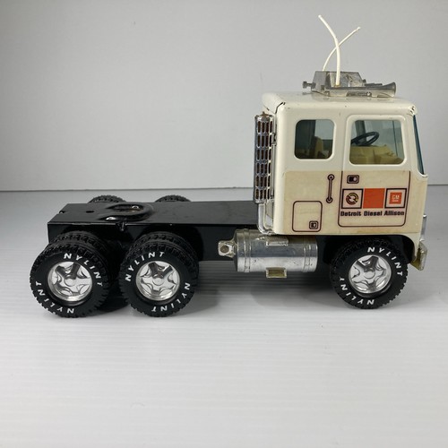 Vintage Detroit Diesel Allison GMC 20" Truck and Trailer Nylint Pressed Metal - Picture 20 of 23