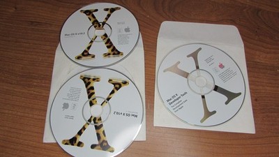 Vintage 2002 MAC OS X V10.2 with Developer Tools disc disc set