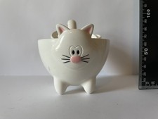 3 Cute Cat Face Measuring Cups (1 Cup 1/2 and 1/4) Vintage Style Retro Modernist