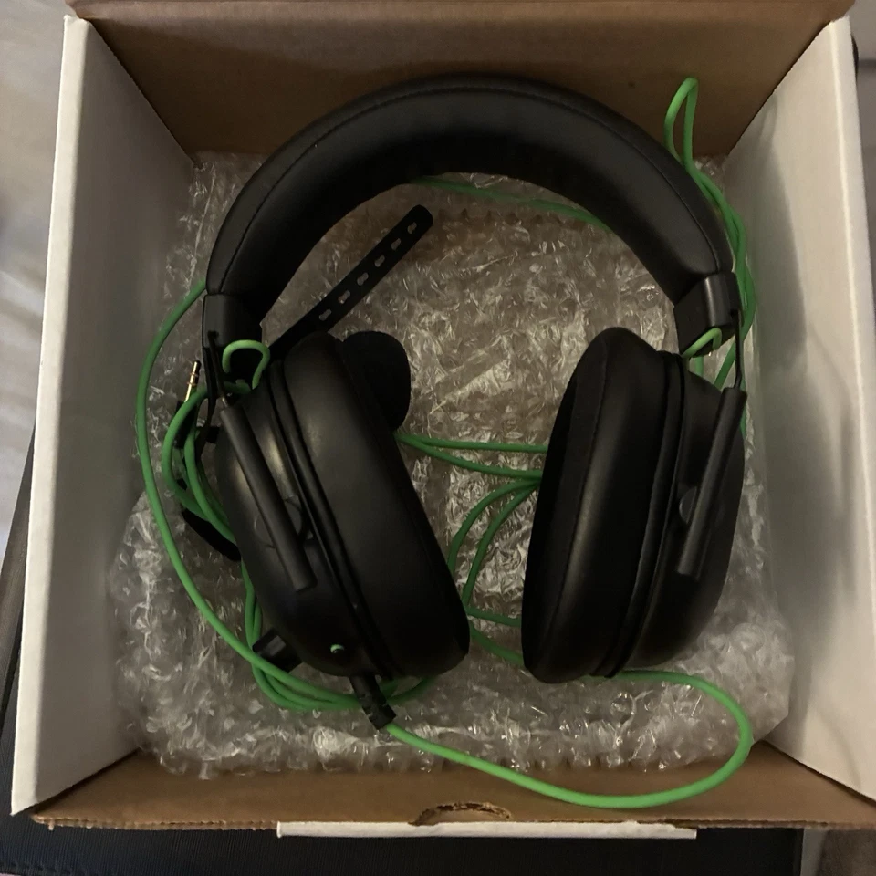 Tested & Working - Razer Kraken Black Headset - Used - Good Condition!! - Image 4 of 4