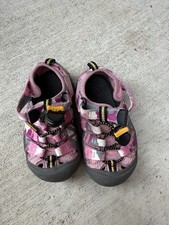 Keen Toddler Size 8 Sandals Newport H2 Water Shoes Pink and grey NWOT  No Box
