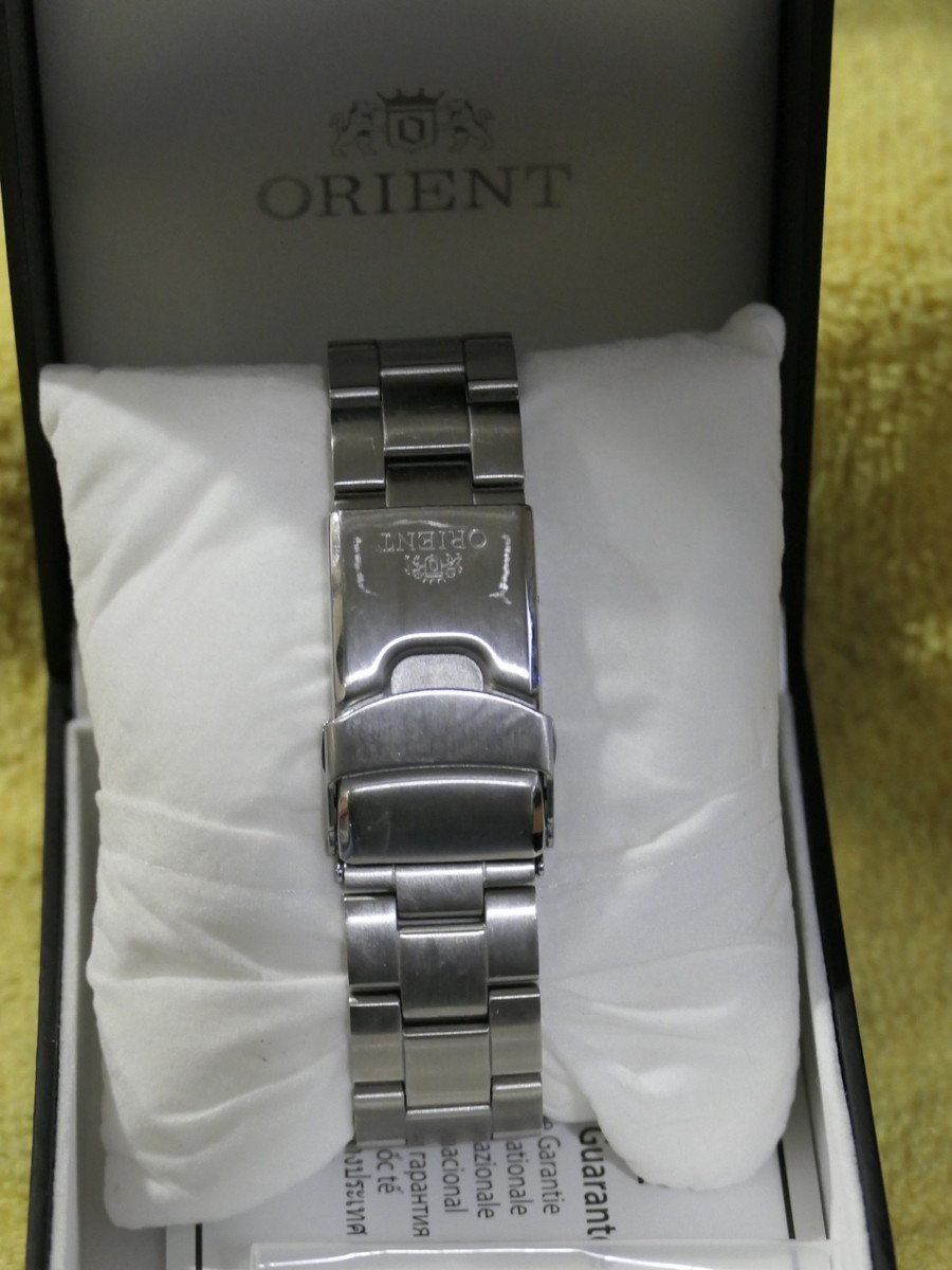 Orient Mako III Silver Dial Automatic Men's Stainless Steel Watch RA-AA0821S19B View 4