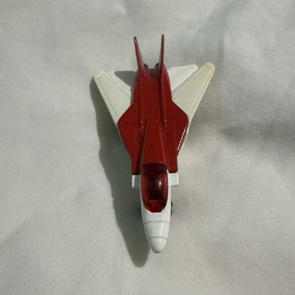 Avión a reacción Lesney Matchbox 27 Swing Wing Dard Red Grumman F-14 Tomcat 1981/82 Foto 3 de 4