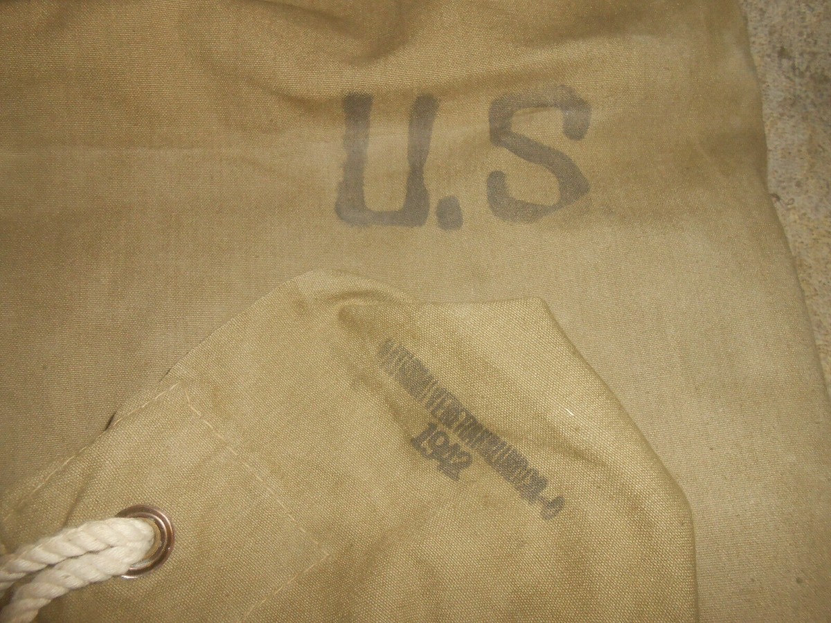 U.S.ARMY*:: WWII 1942 TENT , 2 X 1/2 Tent or shelter 1942