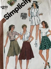 Vintage Easy SIMPLICITY 6896 Ali McGraw  PULL-ON SHORTS pattern Sz 8 10 12 uncut