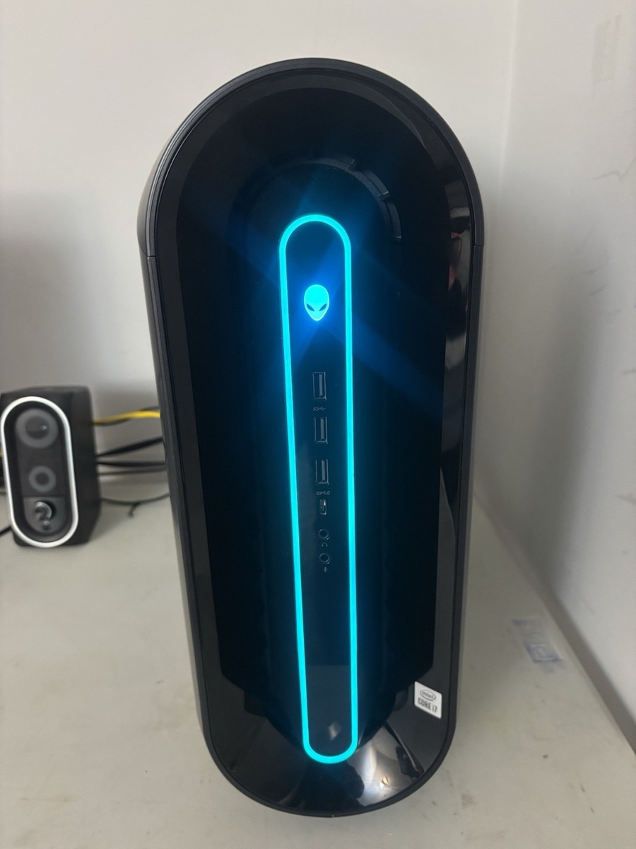 Alienware Aurora R11 Gaming Desktop I7-10700F 2.9GHz, 32GB RAM