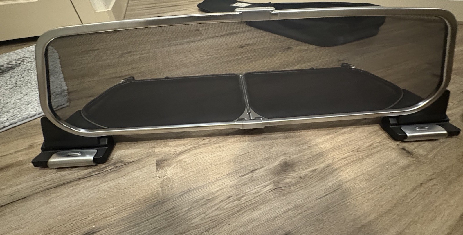 07-11 BENTLEY GTC WINDSCREEN DEFLECTOR WIND SCREEN, never used with case