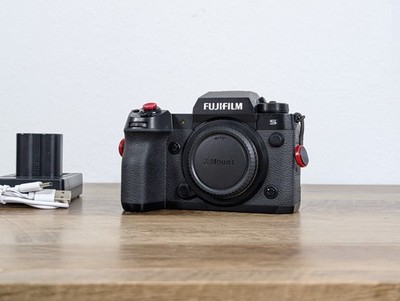 MINT Fujifilm X-H2S Mirrorless Camera Body - Shutter count 5400