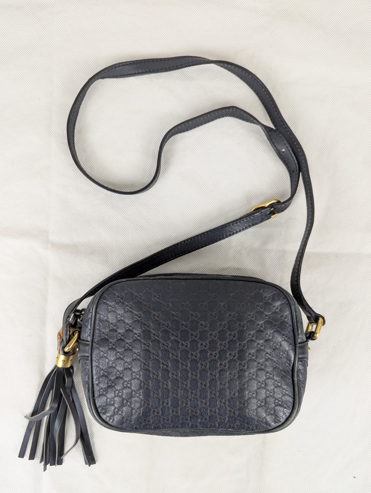 Borsa a tracolla Gucci GG Microguccissima in pelle blu Made in Italy.