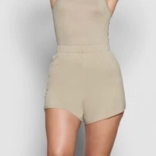 SKIMS Sleep Short Taupe Womens Large