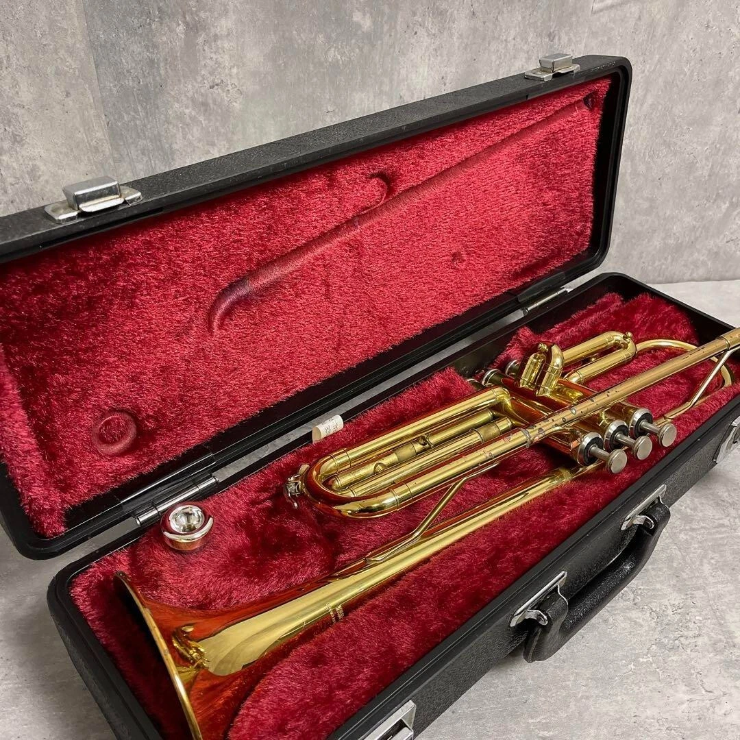 Yamaha trumpet ytr 1335 deals