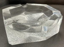 VTG Thick Clear/Textured Glass Hexagon Ashtray 3 Slots *Chipped* 