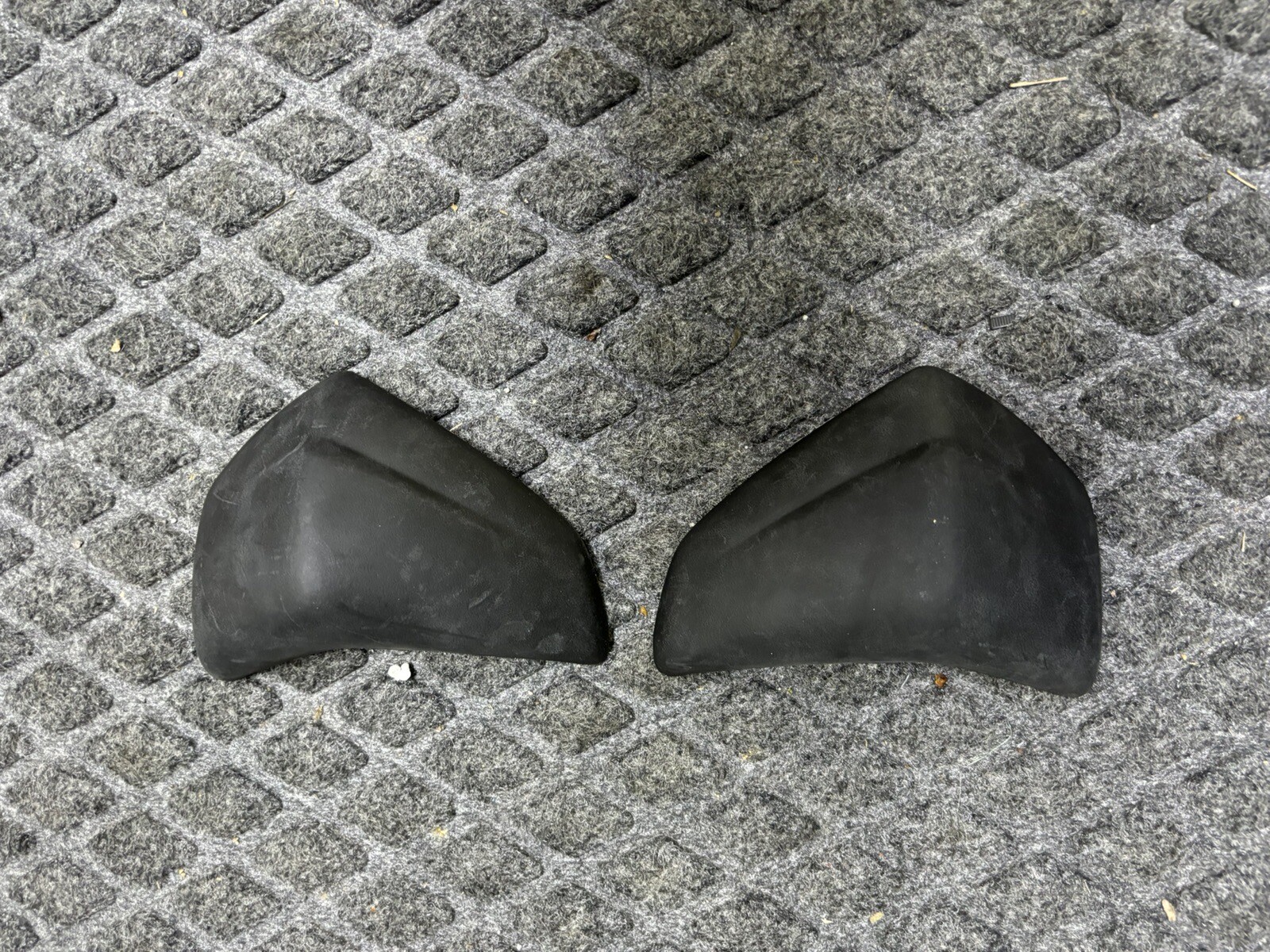 BUELL XB FRAME Pucks 93001.03YA Pair eBay