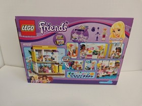 LEGO FRIENDS: Stephanie's Beach House (41037)  2014 Unopened 369 Piece Build Kit