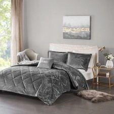 Full/Queen Velvet Comforter Set with Throw Pillow Queen