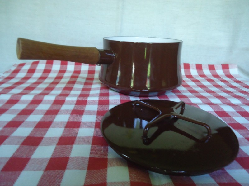 Vtg New Unused Dansk Kobenstyle Brown Enamel 3 Qt Saucepan w Wood Handle & Lid