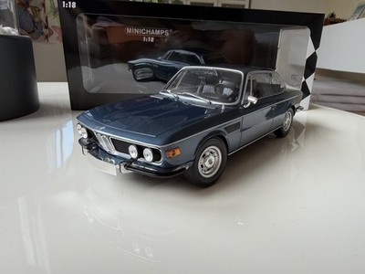 1968 BMW 2800 CS blau 1:18 Minichamps 