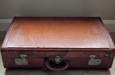 Antique Victor Suitcase Trunk Genuine Cowhide Leather Travel Case. Victor #2112