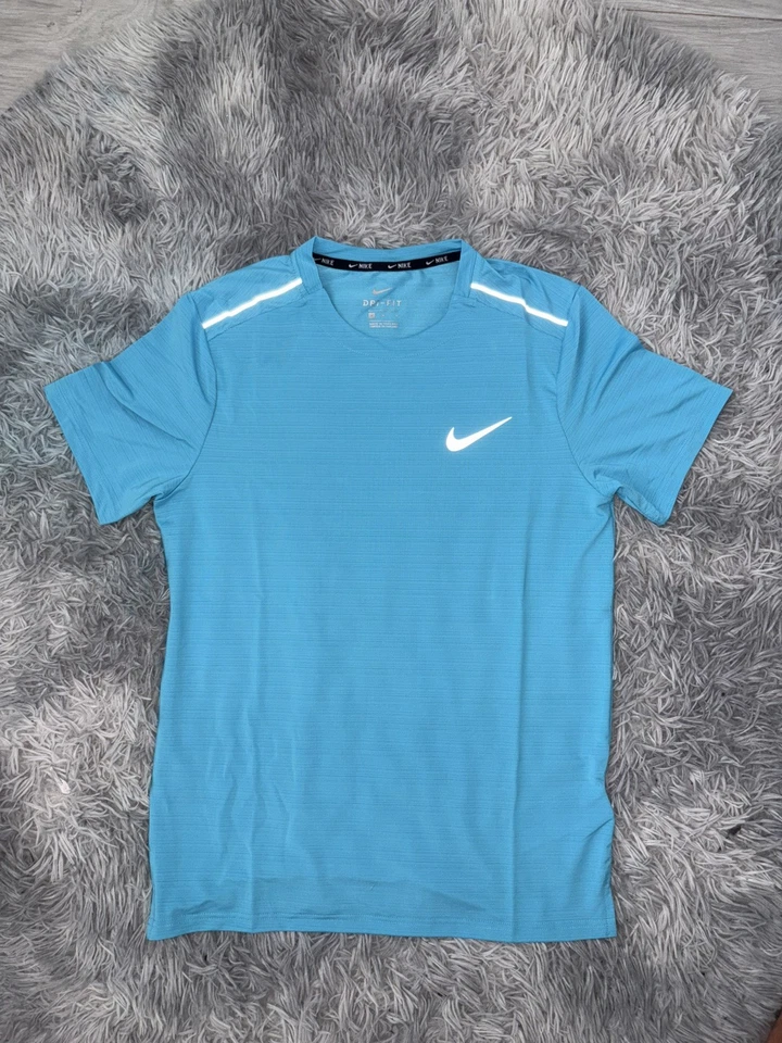 T-shirt Nike Dri-FIT - Photo 1/4