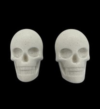 2 Resin Skulls Halloween Gothic Home Decor DIY Craft Unpainted