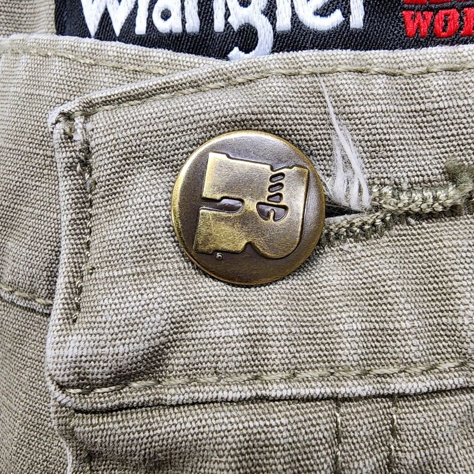 Vintage Wrangler Pants Mens 31x32 Tan Cargo Carpenter Double Knee Riggs Workwear - Image 3 of 4