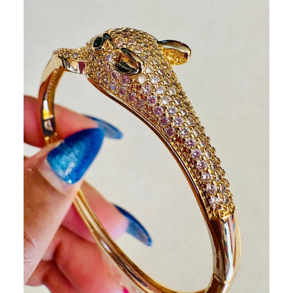 БРАСЛЕТ: Тигровая Голова Медное Основание с Сверкающими Зелеными и Прозрачными Циркониями, Новый в упаковке - Изображение 2 из 4