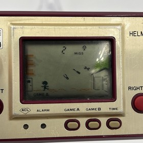 Nintendo Helmet Game CN-07 LSI Game & Watch 1981 Vintage Missing Battery Cover