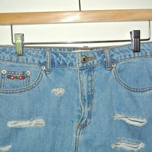 Pantalones Cortos Denim Rasgados Forever 21 Bordados Bandera de Estados Unidos - Imagen 3 de 8