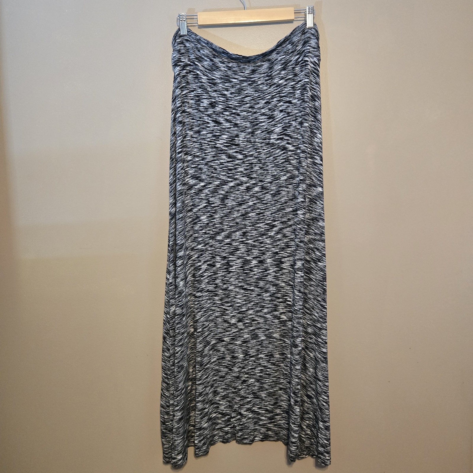 Merona Black And White Long Flowy Maxi Skirt Sixe XL