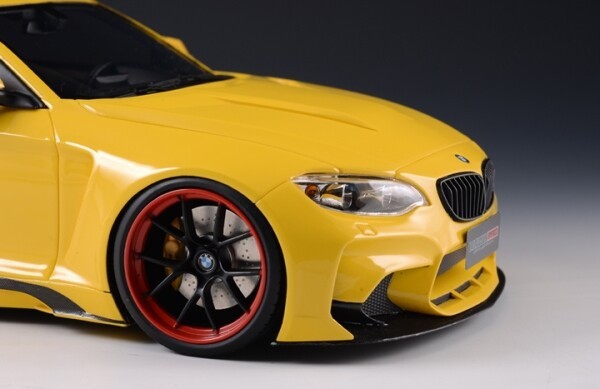 BMW M235i DarwinPRO Black Sails 1:18, modèle réduit exclusif GLM - 4